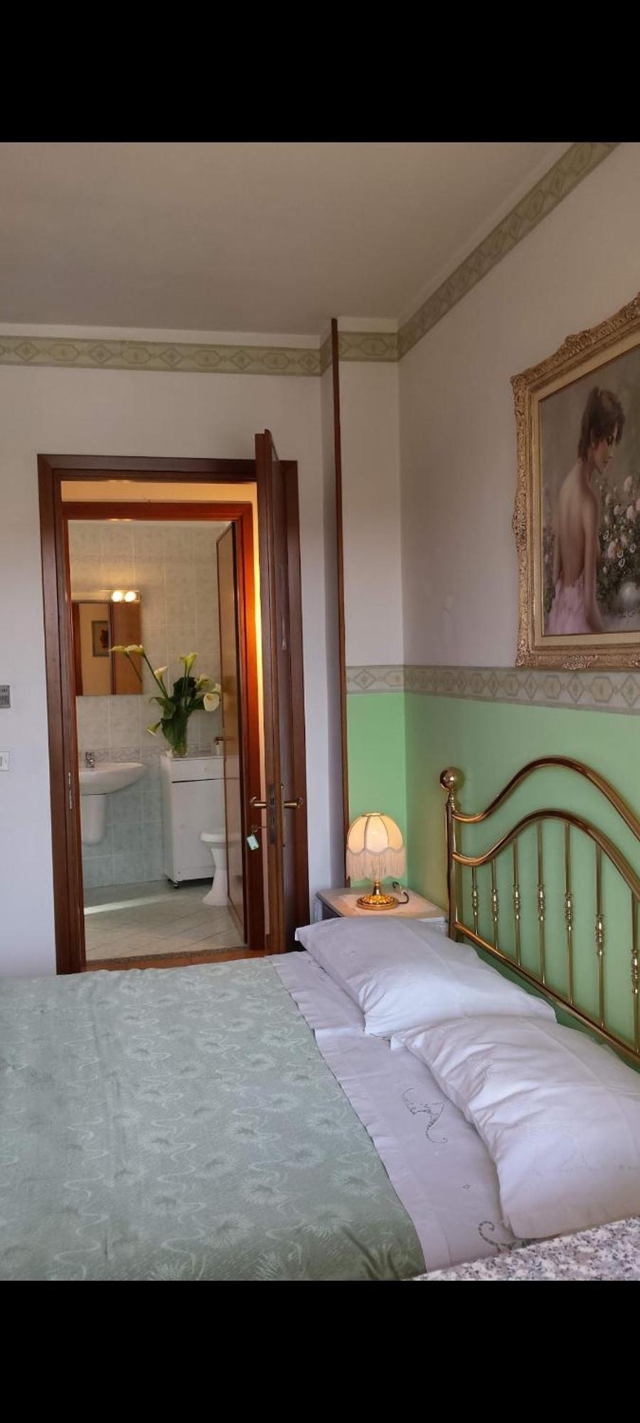 B&B La Casa Gialla Di Luca Mazze Екстер'єр фото