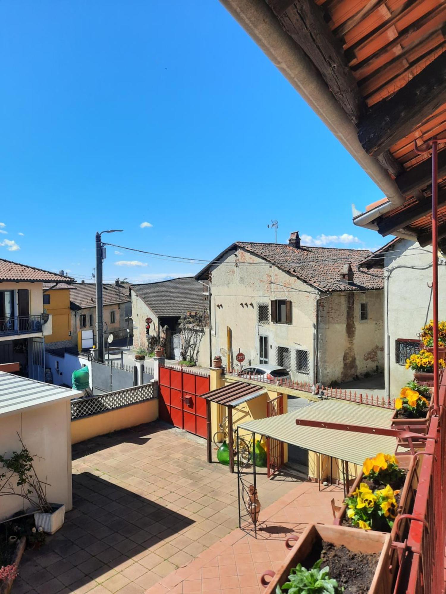 B&B La Casa Gialla Di Luca Mazze Екстер'єр фото