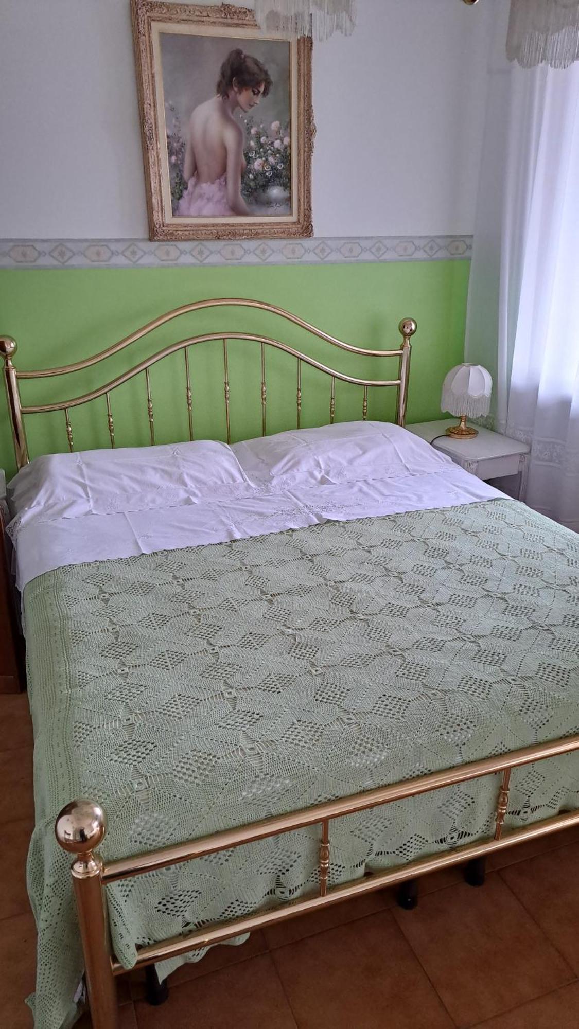 B&B La Casa Gialla Di Luca Mazze Номер фото